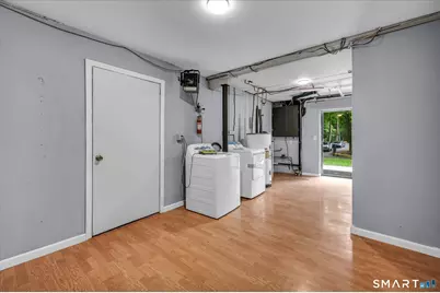 19 Smithfield Avenue, Meriden, CT 06451 - Photo 23