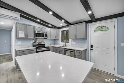 19 Smithfield Avenue, Meriden, CT 06451 - Photo 9