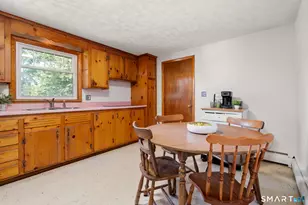 2 Copper Dr, Enfield, CT 06082 - Photo 7