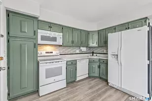 11 Savin Park, West Haven, CT 06516 - Photo 11