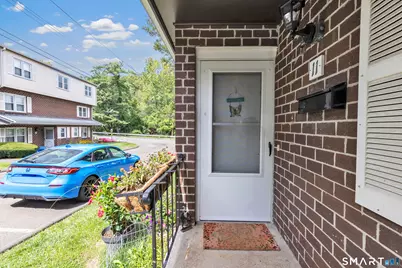 11 Savin Park #11, West Haven, CT 06516 - Photo 3