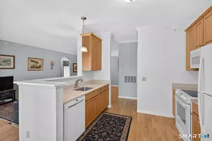 1 West St, Simsbury, CT 06070 - Photo 7
