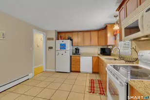779 Brewer St, East Hartford, CT 06118 - Photo 9