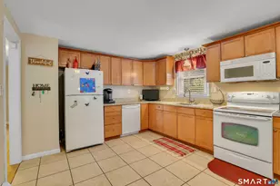 779 Brewer St, East Hartford, CT 06118 - Photo 5