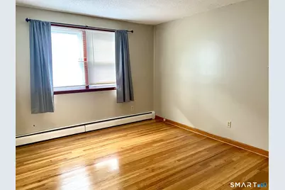 7 Selander Street, New Britain, CT 06053 - Photo 9