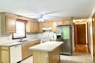 7 Selander St, New Britain, CT 06053 - Photo 5