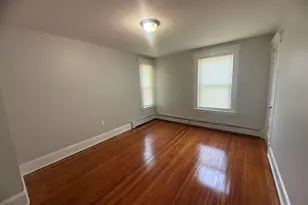 382 Vine St, Hartford, CT 06112 - Photo 15