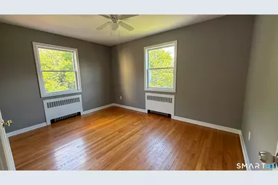 57 Fairview Avenue #2nd, Bridgeport, CT 06606 - Photo 5