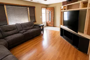 488 Chestnut Hill Ave, Waterbury, CT 06704 - Photo 3