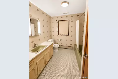 488 Chestnut Hill Avenue, Waterbury, CT 06704 - Photo 13