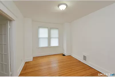 390 Clinton Street, New Britain, CT 06053 - Photo 7