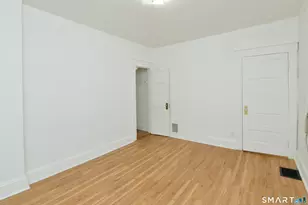 390 Clinton St, New Britain, CT 06053 - Photo 25