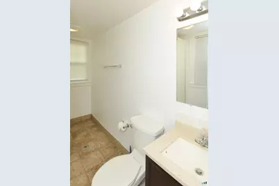 390 Clinton Street, New Britain, CT 06053 - Photo 15