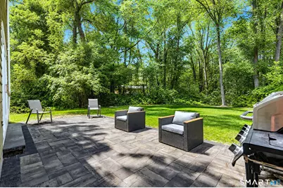 405 Shelton Road, Trumbull, CT 06611 - Photo 5