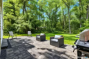 405 Shelton Rd, Trumbull, CT 06611 - Photo 5