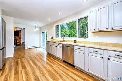 405 Shelton Road, Trumbull, CT 06611 - Photo 17