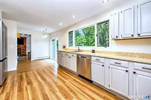 405 Shelton Rd, Trumbull, CT 06611 - Photo 17