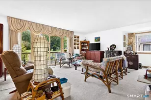 393 Ottawa Ln, Stratford, CT 06614 - Photo 7