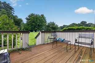 393 Ottawa Ln, Stratford, CT 06614 - Photo 29