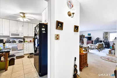 393 Ottawa Lane #B, Stratford, CT 06614 - Photo 3