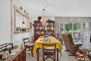 393 Ottawa Ln, Stratford, CT 06614 - Photo 5