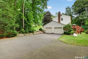6 Hemlock Ln, Avon, CT 06001 - Photo 3