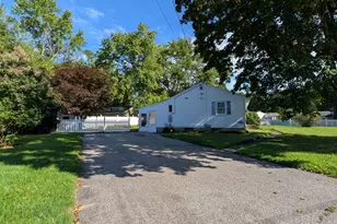 116 Meadowbrook Ln, Mansfield, CT 06268 - Photo 3