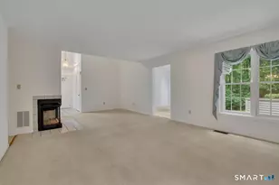 41 Eaton Woods Rd, Hamden, CT 06518 - Photo 3