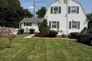 154 Overbrook Rd, West Hartford, CT 06107 - Photo 1
