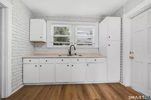 Ashland Pl, New Haven, CT 05513 - Photo 9