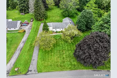 11 Jefferson Drive, New Milford, CT 06776 - Photo 3