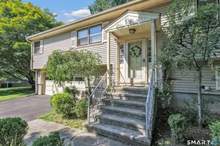 34 Belleview Dr, Derby, CT 06418 - Photo 3