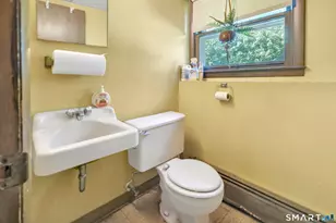 34 Belleview Dr, Derby, CT 06418 - Photo 29