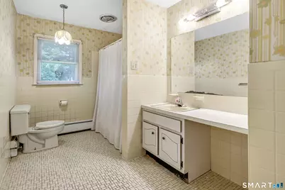 34 Belleview Drive, Derby, CT 06418 - Photo 19