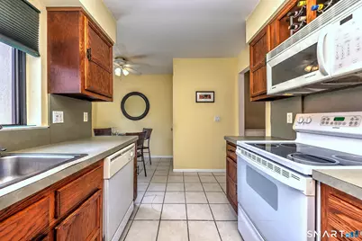 330 Foxwood Lane #330, Milford, CT 06461 - Photo 5