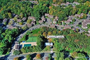 330 Foxwood Ln, Milford, CT 06461 - Photo 13
