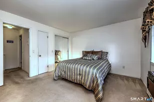 330 Foxwood Ln, Milford, CT 06461 - Photo 11