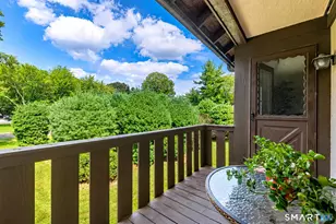 330 Foxwood Ln, Milford, CT 06461 - Photo 9