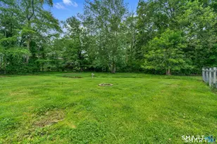 37 Woodside Dr, Branford, CT 06405 - Photo 17