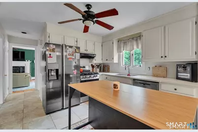 37 Woodside Drive, Branford, CT 06405 - Photo 9