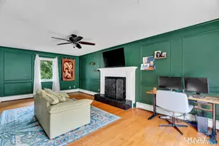 37 Woodside Dr, Branford, CT 06405 - Photo 11