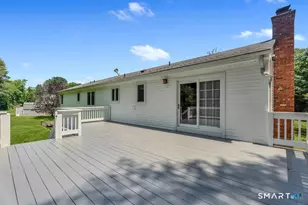 37 Woodside Dr, Branford, CT 06405 - Photo 3