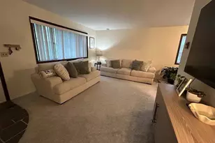 74 Coolidge Ave, Stamford, CT 06906 - Photo 3