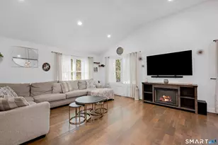 194 McClintock St, New Britain, CT 06053 - Photo 9