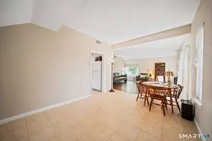28 Heritage Circle, Southbury, CT 06488 - Photo 11
