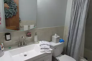 75 Wheeler Ave, Bridgeport, CT 06606 - Photo 7