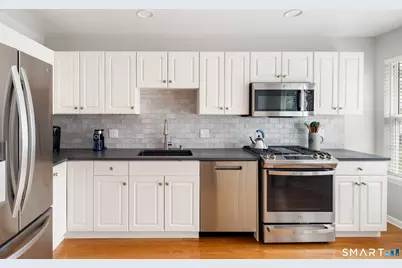 180 Turn Of River Road #11A, Stamford, CT 06905 - Photo 11