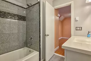 36 Wellington Dr, Farmington, CT 06032 - Photo 11