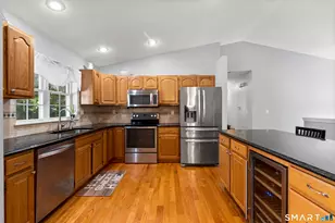 53 Perry Merrill Dr, West Haven, CT 06516 - Photo 5