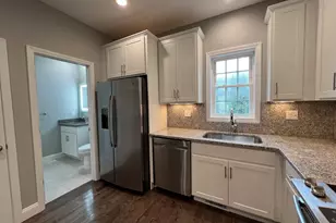 35 Ringgold St, West Hartford, CT 06107 - Photo 3